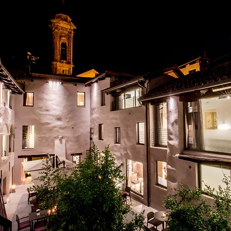 Uve Rooms & Wine Bar-3